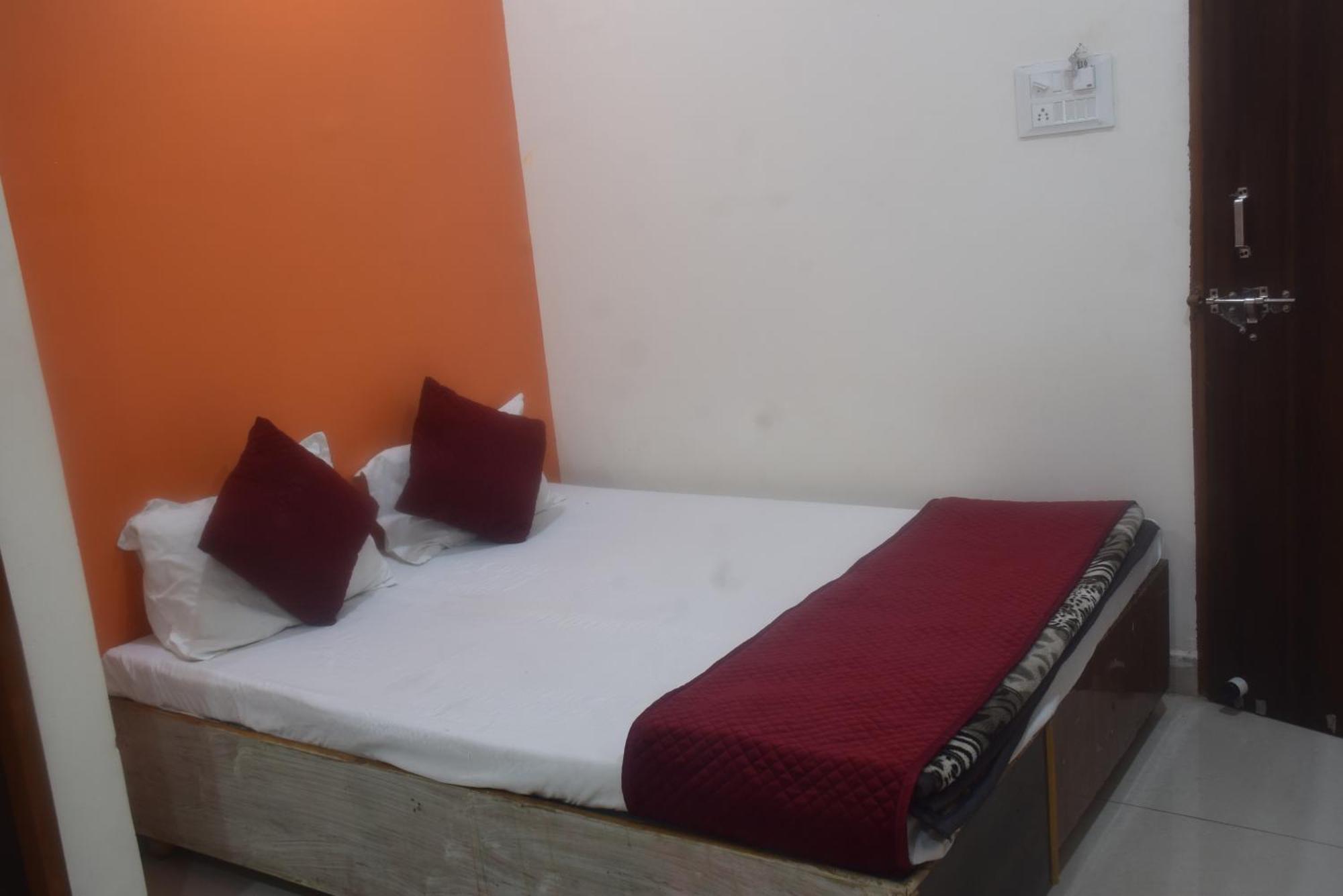 Hotel Thakur Ji 보팔 외부 사진