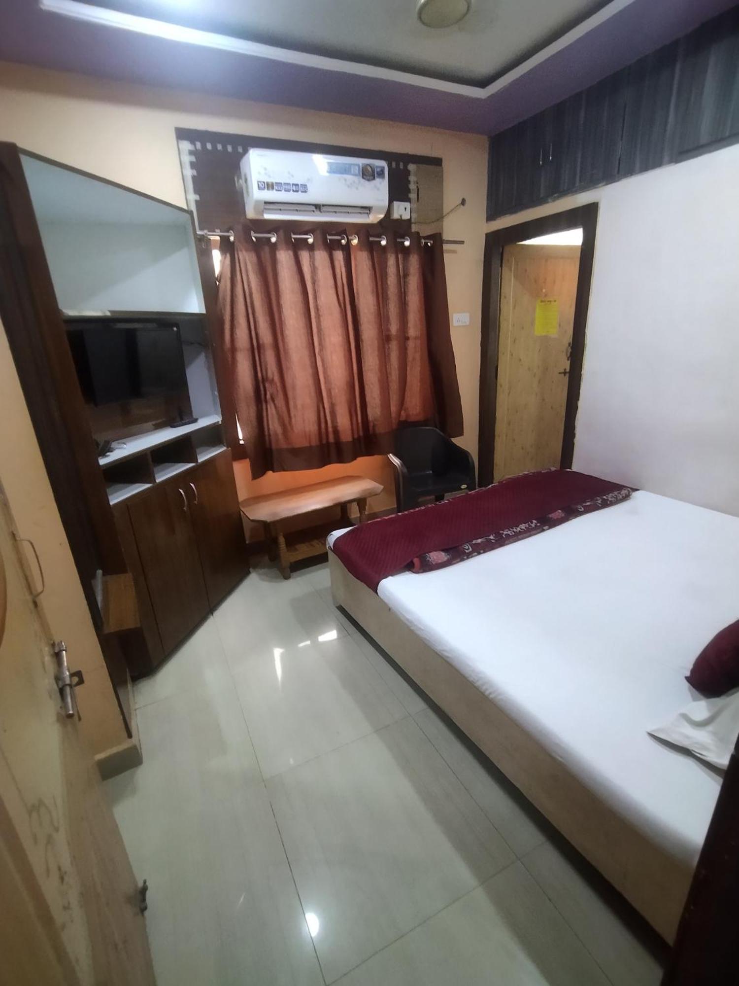 Hotel Thakur Ji 보팔 외부 사진
