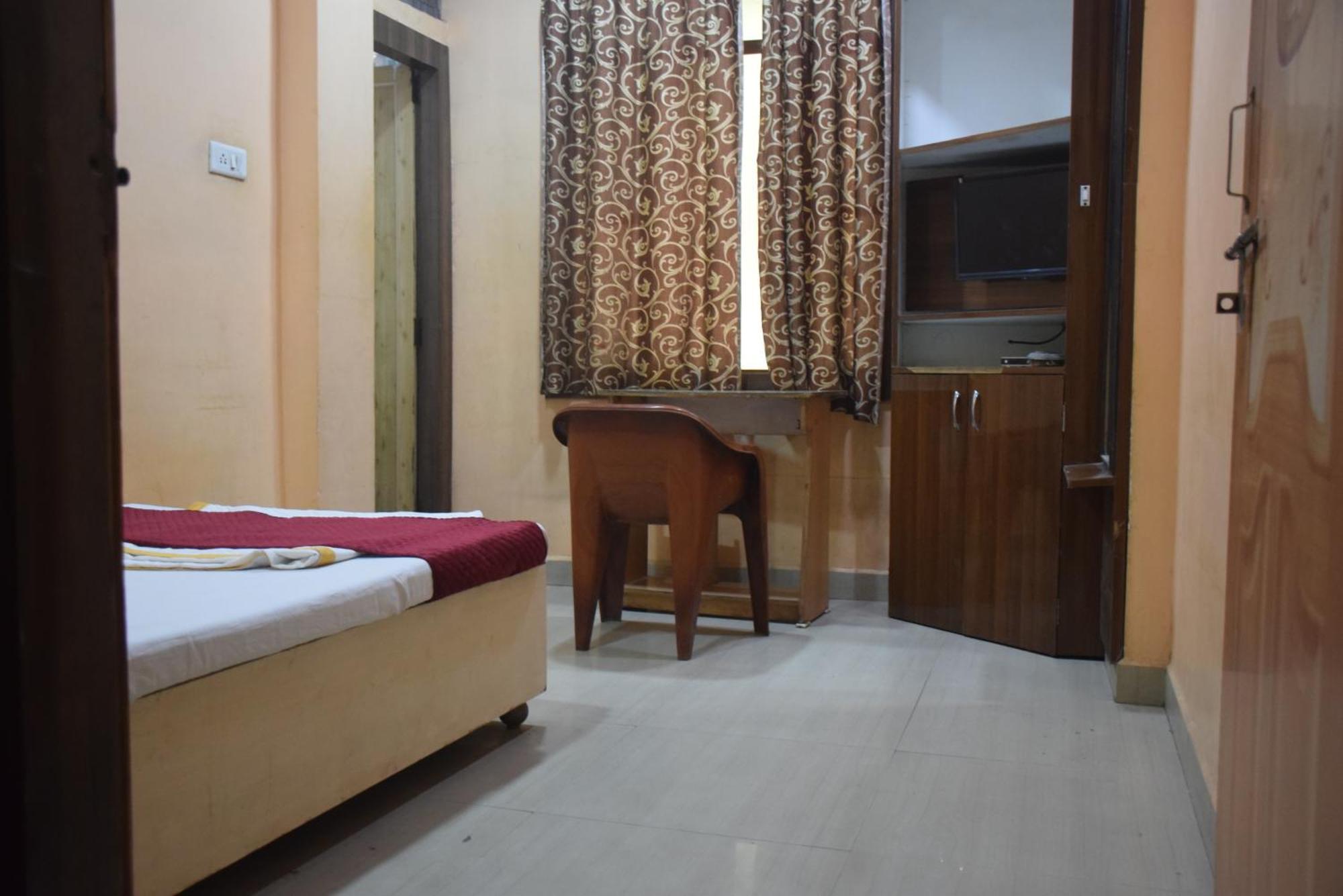 Hotel Thakur Ji 보팔 외부 사진