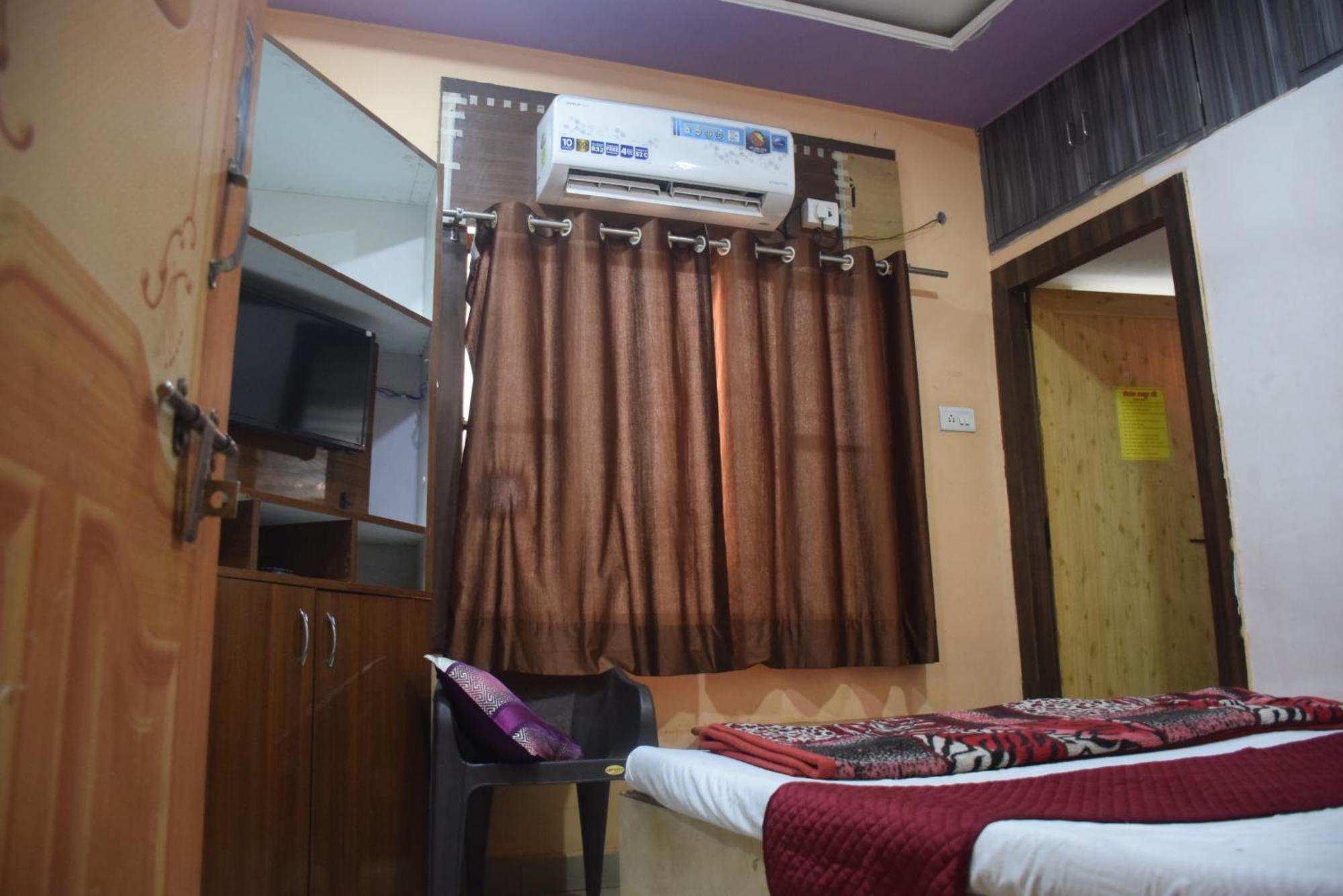 Hotel Thakur Ji 보팔 외부 사진
