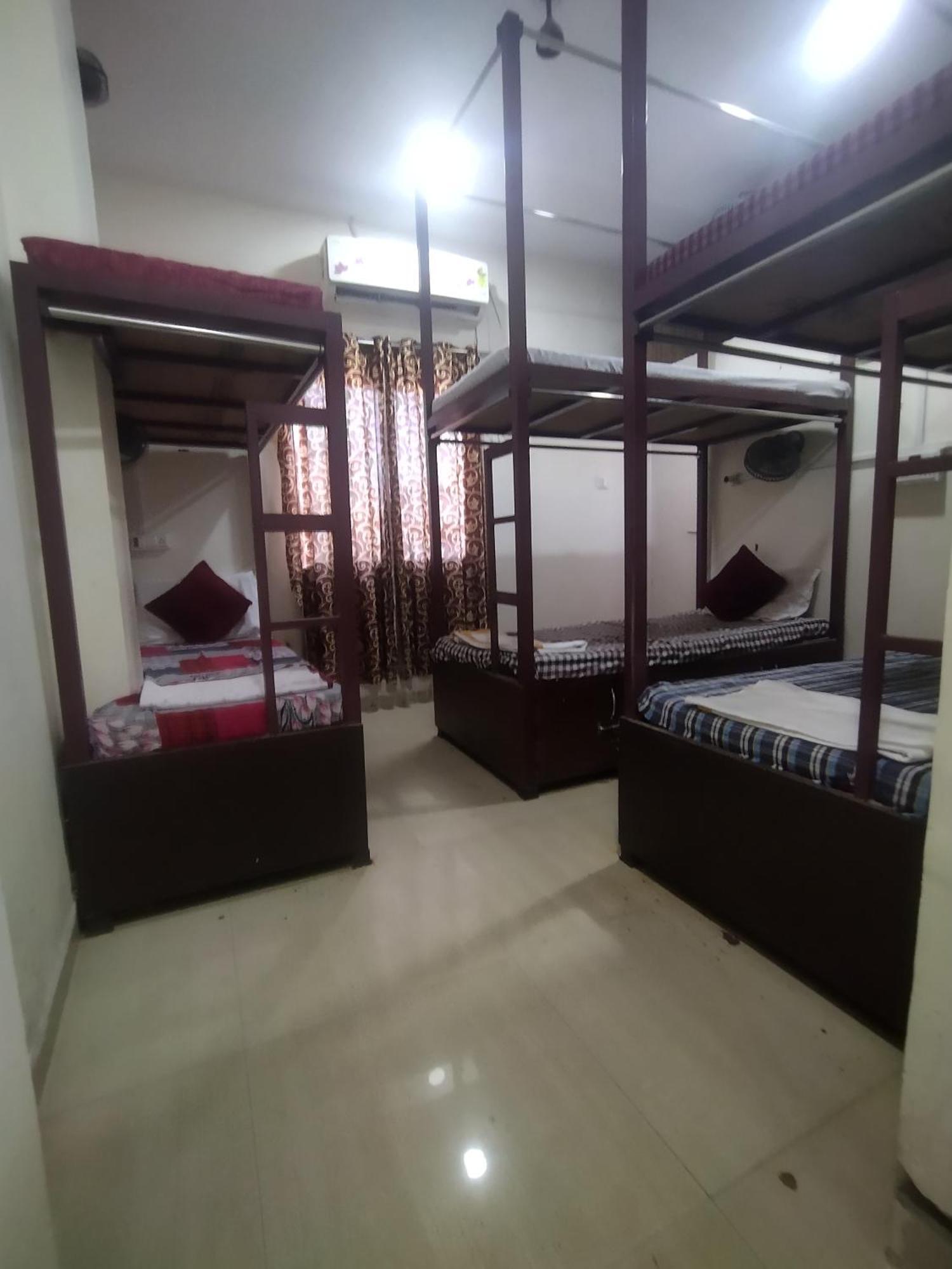 Hotel Thakur Ji 보팔 외부 사진