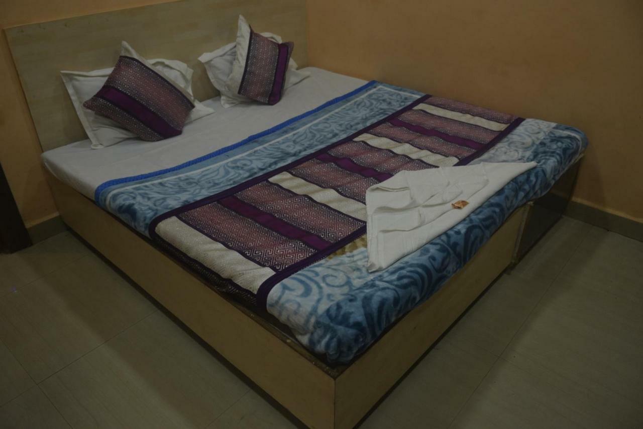 Hotel Thakur Ji 보팔 외부 사진